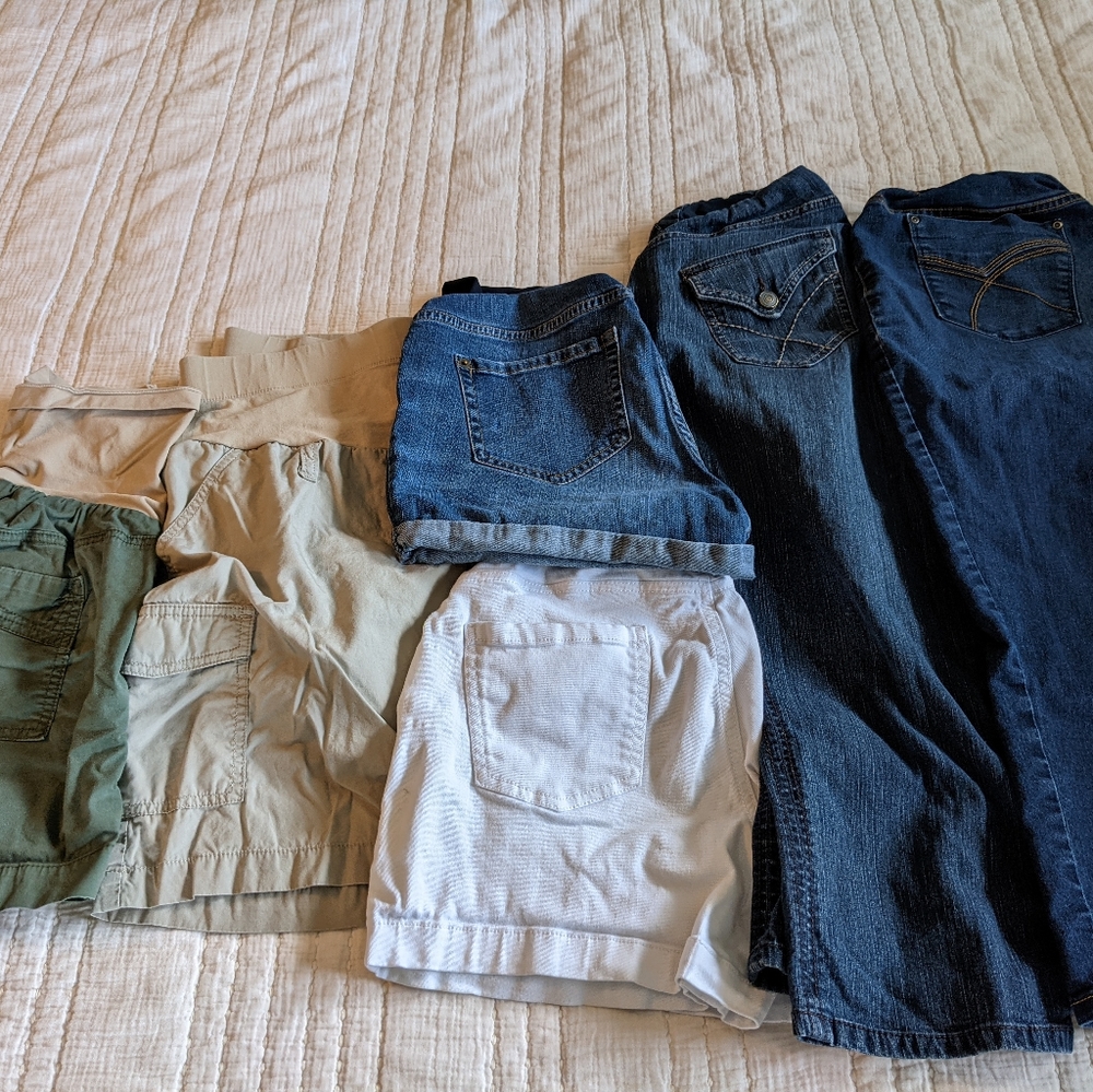 Maternity bottoms lot